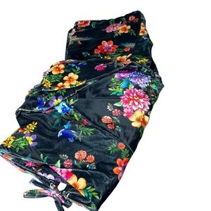 Johnny Was NEW Black Dreamer Garden Christmas Floral Black/Colorful Tree Skirt